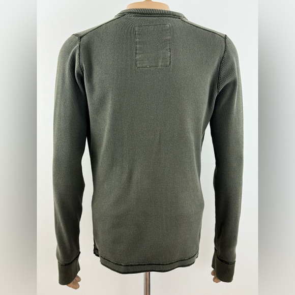 Hollister Men's Waffle Knit Long Sleeve Olive Green Casual Top, Size Medium - Picture 3 of 10